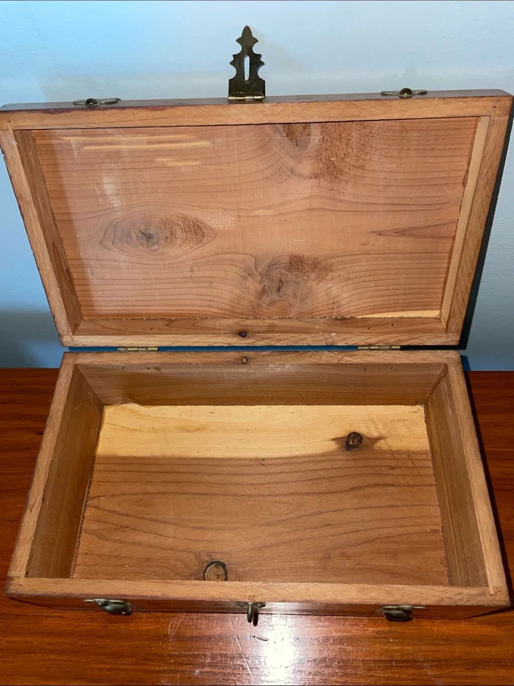 Antique Peterson Brothers Chicago Cedar Keepsake Jewelry Box Brass Hardware